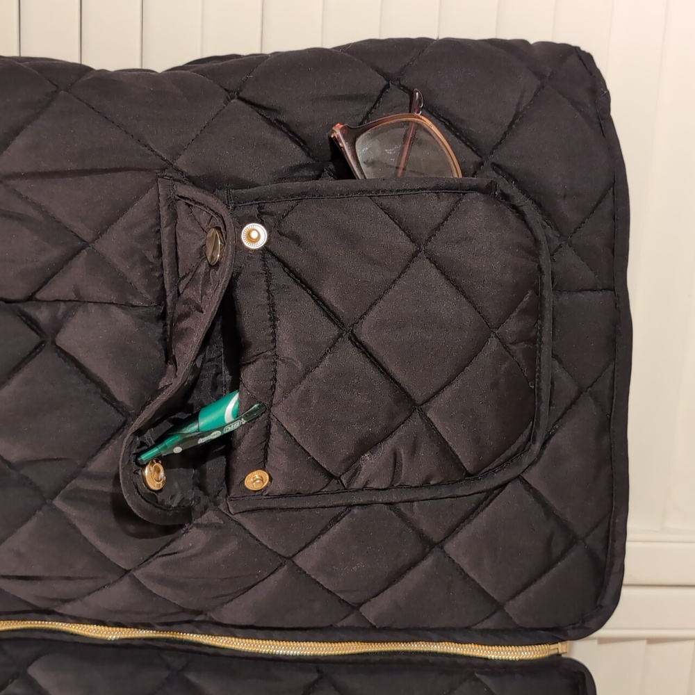 St John's Bay Puffer Zip-up Vest Black 2 Pockets Gold Snaps & Zipper SzPXL EUC - Picture 3 of 10